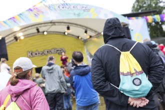 Magic show with Alison Wonder at Kidzapalooza at the Lollapalooza Festival in the Olympiastadion