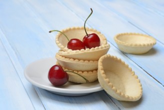 Tartelette, pre-made tartlet base with cherries, sweet cherry