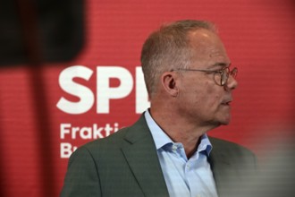 Matthias Miersch, Chairman of the SPD parliamentary group, at the press statement in front of the