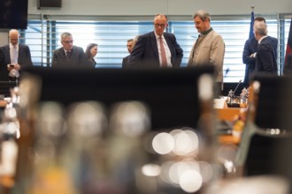 Federal Chancellor Friedrich Merz (l, CDU) and Markus Söder (CSU Chairman and Minister President of