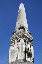 Alice monument, also known as the Alice obelisk, designed by Ludwig Habich, Franz Rank and Adolf