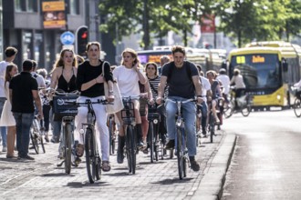 Central cycle path on the Lange Viestraat, lanes for pedestrians, cyclists and local traffic are