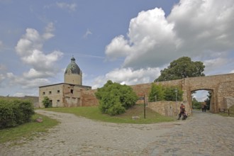 Neuenburg Castle with fortifications and Dicker Wilhelm tower, Freyburg, Romanesque Road,