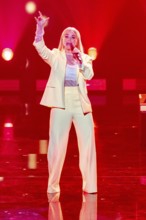 Beatrice Egli at the Beatrice Egli Show in Studio Berlin Adlershof on 08.04.2025. The broadcast