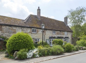 The Henge Shop gift souvenir shop, Avebury, Wiltshire, England, UK