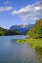 Reservoir, Lago di Centro di Cadore, Pieve di Cadore, Dolomites, Trentino, Italy