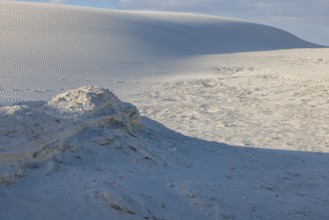 Sand dunes at White Sands National Park in Alamogordo, New Mexico, USA