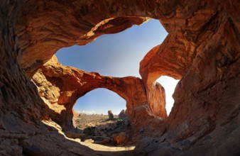 Double Arch, stone arches of red sandstone formed by erosion, Arches-Nationalpark, near Moab, Utah,