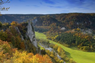 Autumn in the Stiegelesfels Nature Reserve, Naturpark Obere Donau, Schwäbische Alb,
