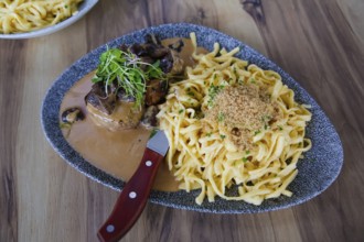 Rübli Restaurant, Restaurant, Bar, Dining restaurant, Swabian cuisine, Beef steak with mushrooms