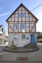 Solitary half-timbered house, Adenau, Hocheifel, Eifel, Rhineland-Palatinate, Germany