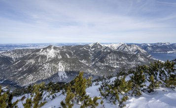 Summit of the Simetsberg, mountain panorama with Heimgarten and Herzogstand, Estergebirge, Bavarian