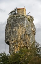 Monastery building on the summit plateau of the Kazchi Column, Katskhi Column, Kazchi near
