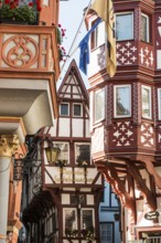Market square with medieval half-timbered houses, Bernkastel-Kues, Moselle, Rhineland-Palatinate,