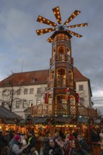 Large Christmas pyramid at the Christmas market, on the market square, Lüneburg, Lower Saxony,