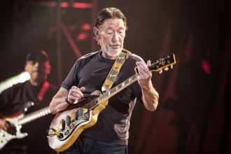 Chris Rea, singer and guitarist Christopher Anton Chris Rea live on Road Songs for Lovers tour at