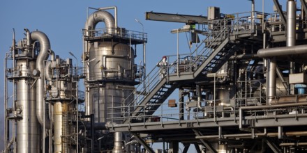 Worker on a line at the Ineos chemical plant, Moers, North Rhine-Westphalia, Germany