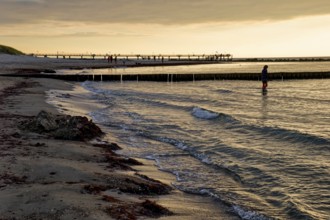 Baltic Sea beach, Baltic Sea coast with the Wustrow pier, evening mood, Baltic seaside resort