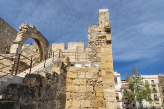 Plaça del Rei with the Torre del Pretori o Castell del Rei and the church Església de Natzaret in