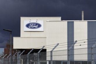 Fordwerke Süd, logo on the building, Ford Werke Gmbh, Cologne-Niehl, North Rhine-Westphalia,