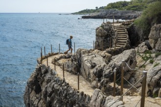 Picturesque wild hiking trail on the coast, Sentier du Littoral, Cap d'Antibes, Antibes, Provence