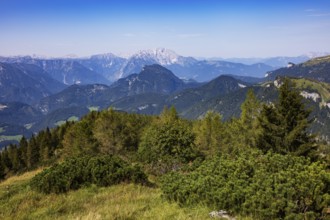 View from the summit of the Einberg to the Schwarzer Berg and Hagengebirge, Osterhorngruppe,