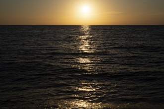 Sunset by the sea, North Sea, English Channel, Étretat, evening mood, atmospheric, Normandy,