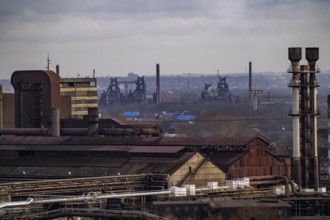 Panorama of the Thyssenkrupp Steel steelworks in Duisburg-Bruckhausen, oxygen steelworks and slab