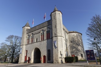 Kruispoort, historic city gate, Bruges, West Flanders, Flanders, Belgium