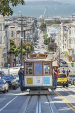 Powell-Hyde line cable car, San Francisco, California, USA