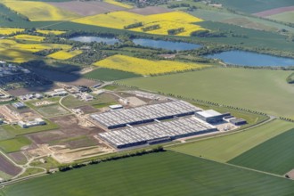 Germany, Europe, Saxony-Anhalt, Halberstadt, Daimler Truck, spare parts supply, truck, Halle,