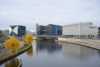 Cube office building, main railway station, PWC office building, Spree, view from the