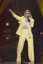 Beatrice Egli at the Beatrice Egli Show in Studio Berlin Adlershof on 08.04.2025. The broadcast