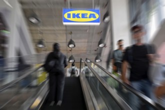 Ikea logo wipe