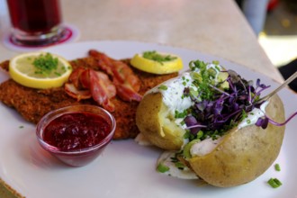 Jacket potato and brewery schnitzel, Brauereigasthaus Irsee, Irsee, Swabia, Bavaria, Germany
