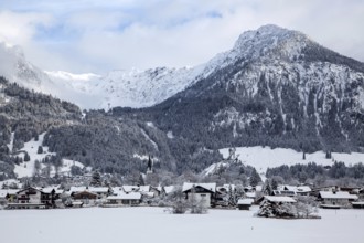 Winter, snowy landscape, view of Oberstdorf, behind Schattenberg and ORLEN Arena, ski jumping