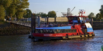 Harbour ferry MS Reeperbahn from HADAG's 2000 series at the Bubendey-Ufer ferry terminal in the