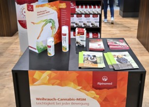 Sales shelf Alpinamed Frankincense Cannabis MSM