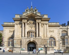 Edwardian baroque architecture of Museum and Art gallery building, Bristol, England, UK architect
