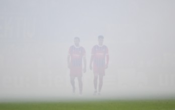 Benedikt Gimber 1. FC Heidenheim 1846 FCH (05) and Mathias Honsak 1. FC Heidenheim 1846 FCH (17) in