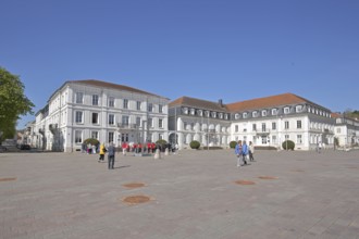 Herzogplatz with pedestrians and town hall, Herzogenvorstadt, Herzogplatz, Zweibrücken,