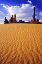 USA, Arizona, Monument Valley, Totem Pole, Monument Valley, California, USA