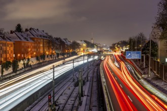 Autobahn A40, Ruhrschnellweg, near Essen at the Frohnhausen junction, evening traffic in winter,