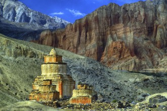 Nepal - Mustang - Red Ciffs at Dankar