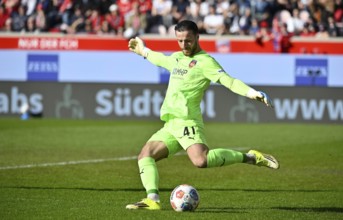 Goalkeeper Diant Ramaj 1. FC Heidenheim 1846 FCH (41) Action on the ball Soccer Bundesliga,