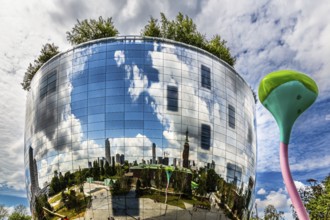 Boijmans Van Beuningen mirrored depot, The Bowl, world's first publicly accessible art depot,