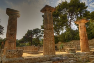 Temple of Hera, Heraion, monumental columns standing all around in golden evening sun,