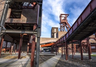 Zollverein colliery, 1/2/8 mine, shaft 1 strut conveyor frame, wagon circulation, UNESCO World