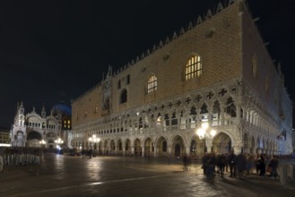 Piazzetta with the Basilica di San Marco and the Ducal Palace in the evening, Venice, Veneto, Italy