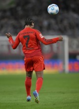 Serge Gnabry FC Bayern Munich FCB (07) Header from behind WWK Arena, Augsburg, Bavaria, Germany